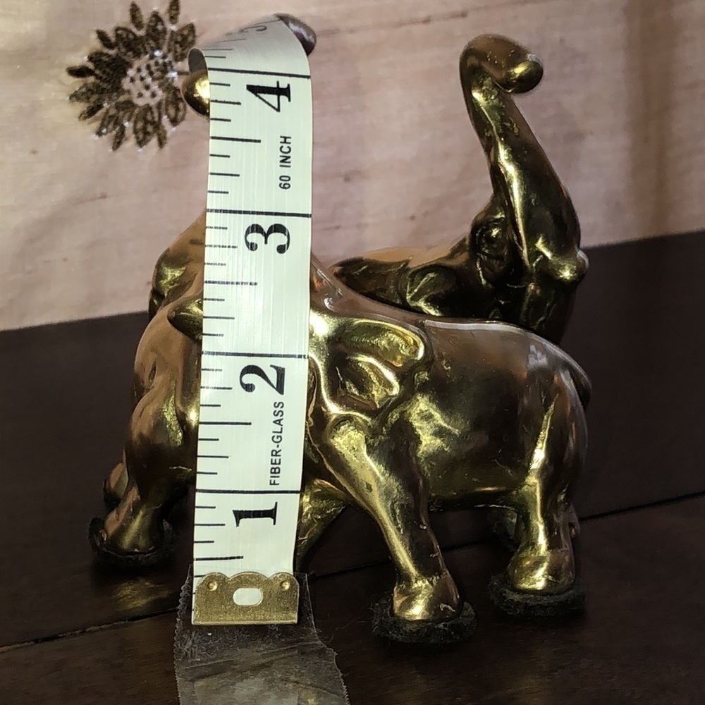 Elephants 4’ x 4’ Holding up a crystal Clear Ball - Picture 7 of 10